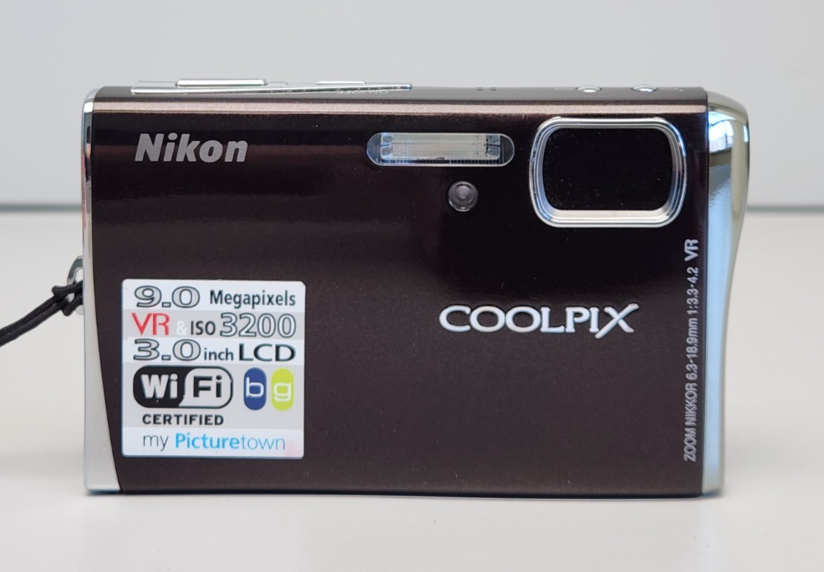 Nikon Coolpix S52C 9MP Digital Camera, 4GB SD, 2 Batteries