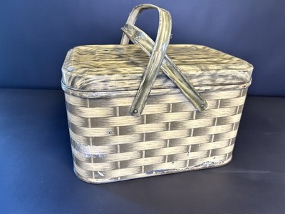 Vintage Hinged Tin Picnic Basket Bread Box  With Dual Handles 13x9.5  F2-4