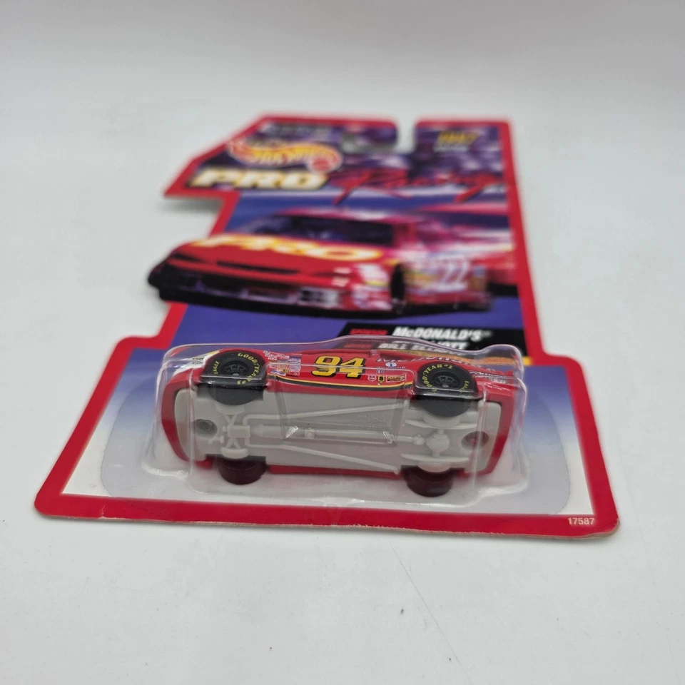 Coche Ford Thunderbird #94 Bill Elliott McDonalds 1997 Hot Wheels Pro Racing Foto 2 de 4