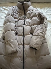 Women's DKNY Winter Puffer Jacket/Coat. Comes With Removable Hood. Tan/Beige