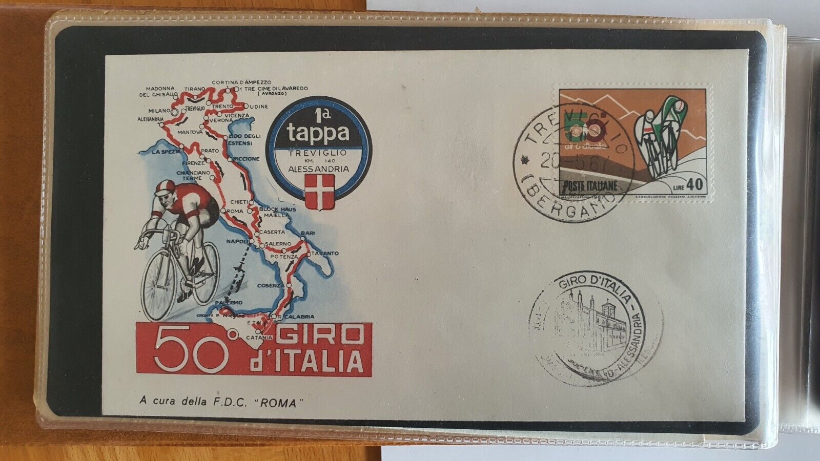 Foto 2 di 23