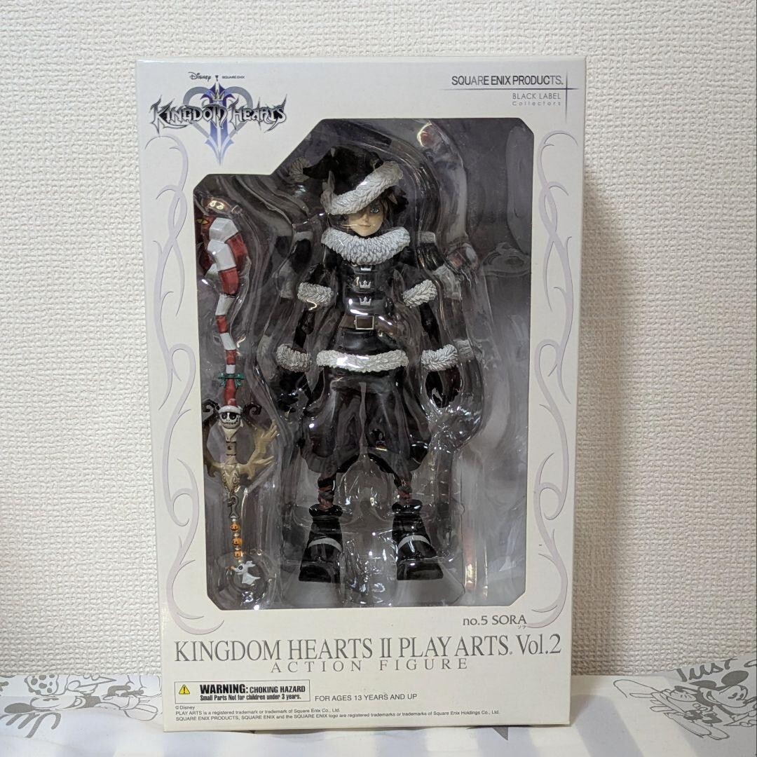 KINGDOM HEARTS II PLAY ARTS Sora Christmas Town Ver Action Figure