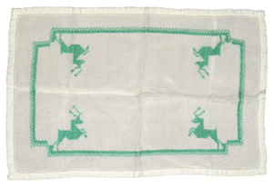 Vintage Embroidered Doily Dresser Scarf Green Deer Stags Bucks Linen Embroidery