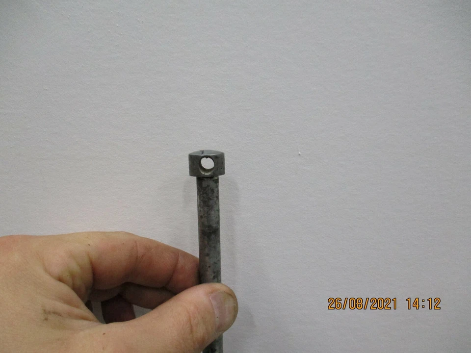 Eje delantero 41068-1359 1974 74 Kawasaki G5 G 5 100  Foto 3 de 3