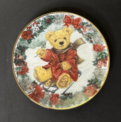 Franklin Mint Teddy's Winter Wonderland by Sarah Bengry Holiday