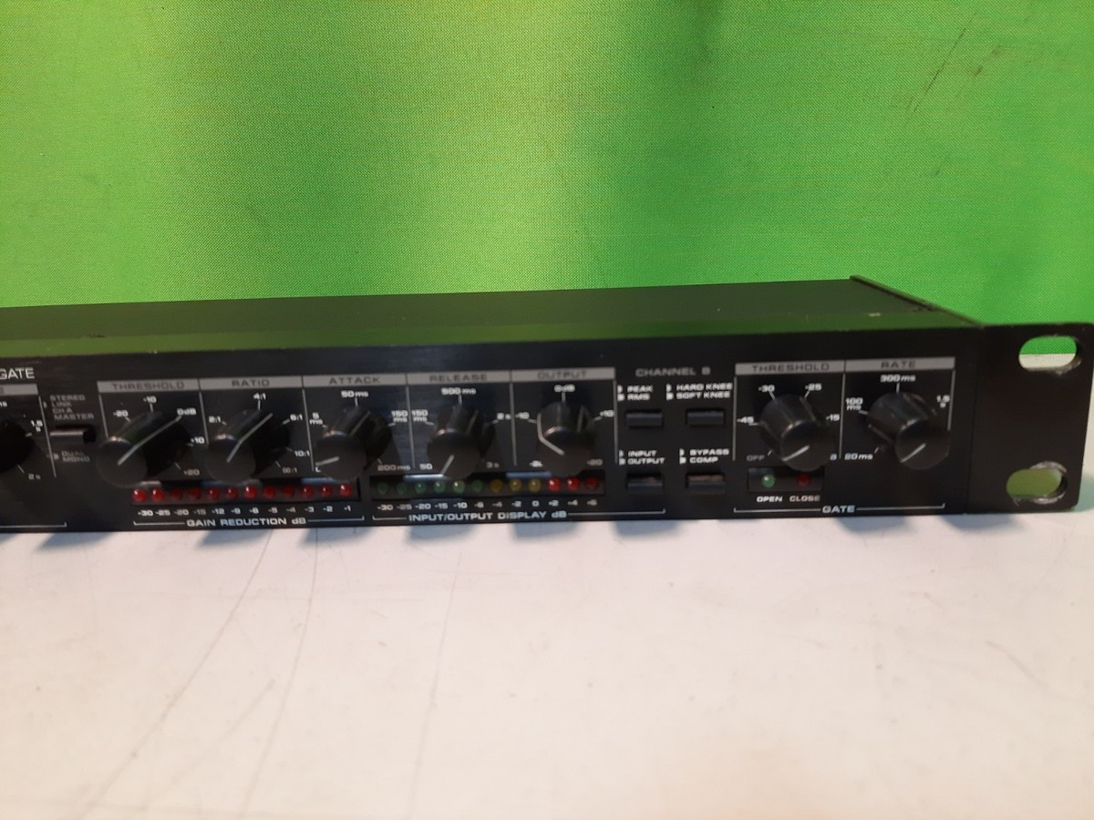 Alesis 3630 Compressor RMS/Peak Dual Channel Compressor Limiter NO