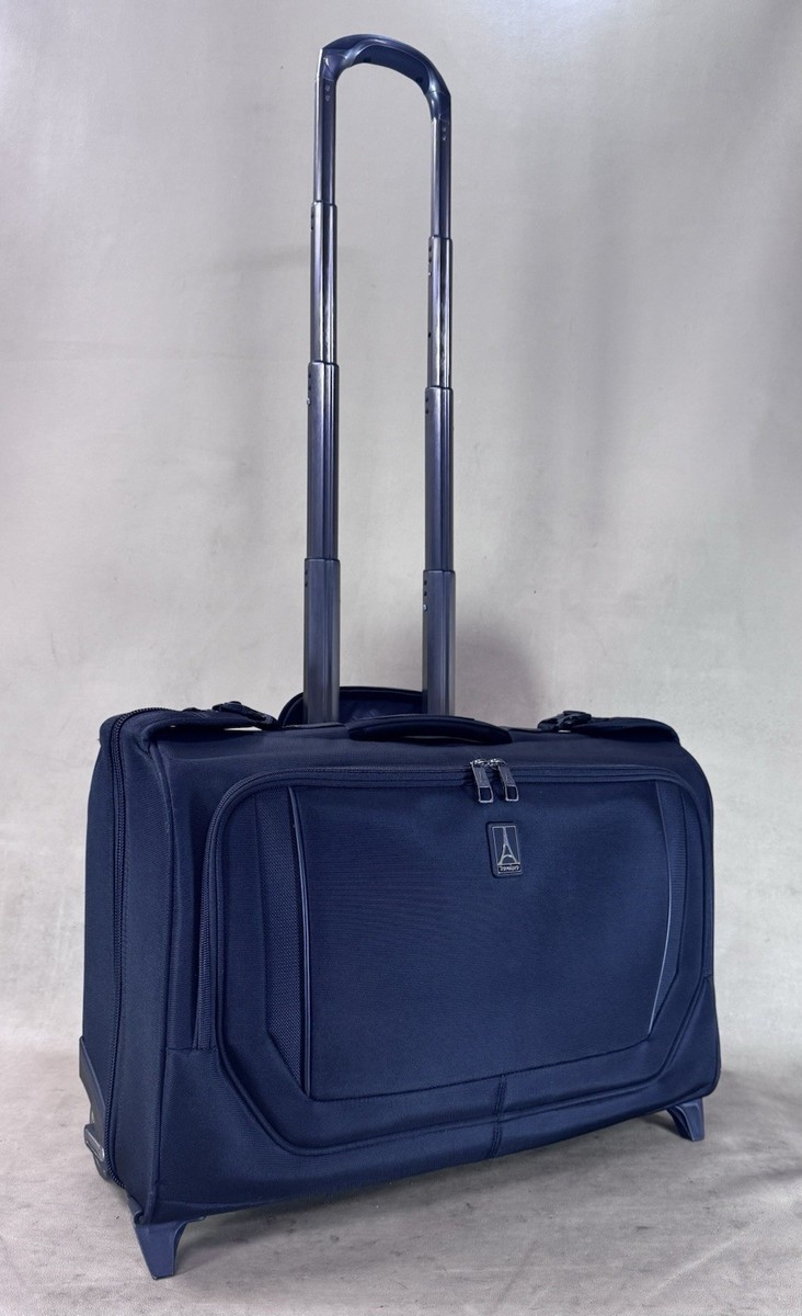 Travelpro Crew Versapack Black 22” Wheeled Carryon Rolling Garment