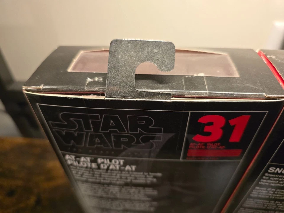 Lote Star Wars Black Series - Snowtrooper, AT-AT Driver e Darth Vader - Imagem 3 de 3