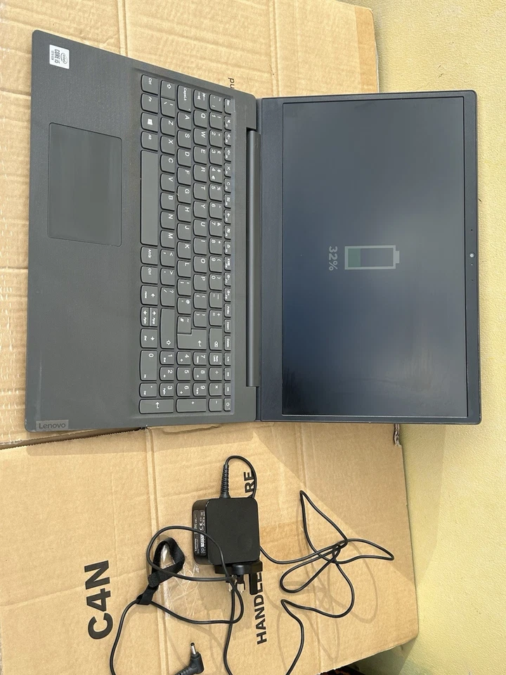 Lenovo V15 IIL 15.6" Laptop fhd Intel Core i5-1035G1 256GB SSD 12GB RAM wind 11 - Image 2 of 4