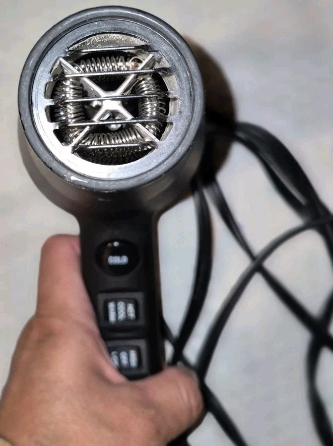 Secador de soplado profesional Toni&Guy modelo TG 6855 negro mate Foto 2 de 4