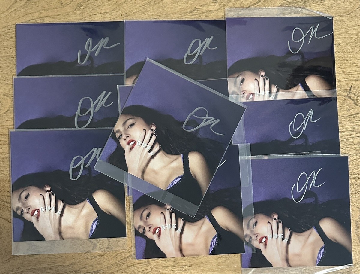 OLIVIA RODRIGO / GUTS 直筆サイン入りミニカード付き NEW Olivia Rodrigo - GUTS - SIGNED VINYL INSERT Autograph