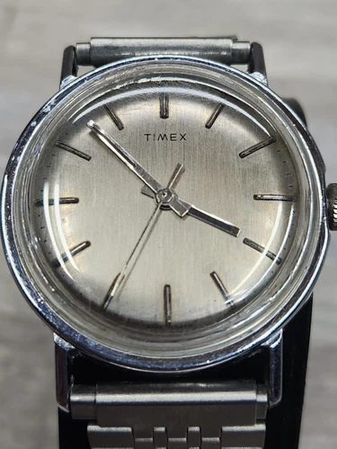 Vintage 1979 Timex Men’s Mercury 35MM Mechanical Gray Watch 25139 10479 Running