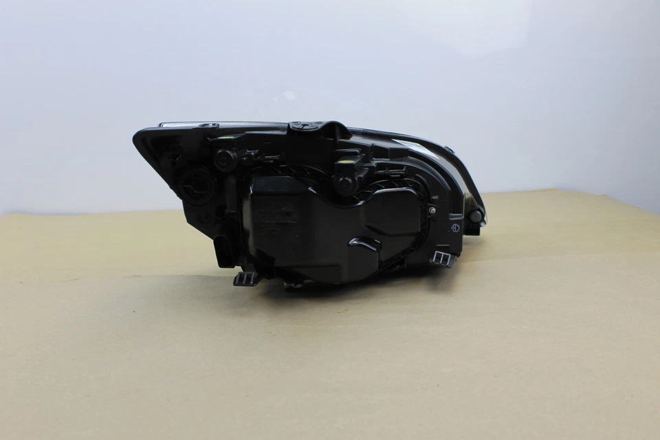 Nuevo conjunto de faros izquierdos de xenón para Ford Focus con lastre Foto 4 de 4