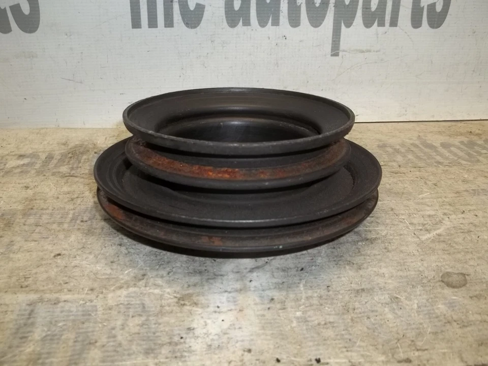 82-85 Cadillac Deville Eldorado Seville 4.1L Cooling Fan Water Pump Pulley - Image 3 of 4