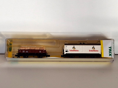 SET OF 2 ''SCHULTHEISS'' DB VINTAGE IV MINITRIX 15009 WAGONS (I742)