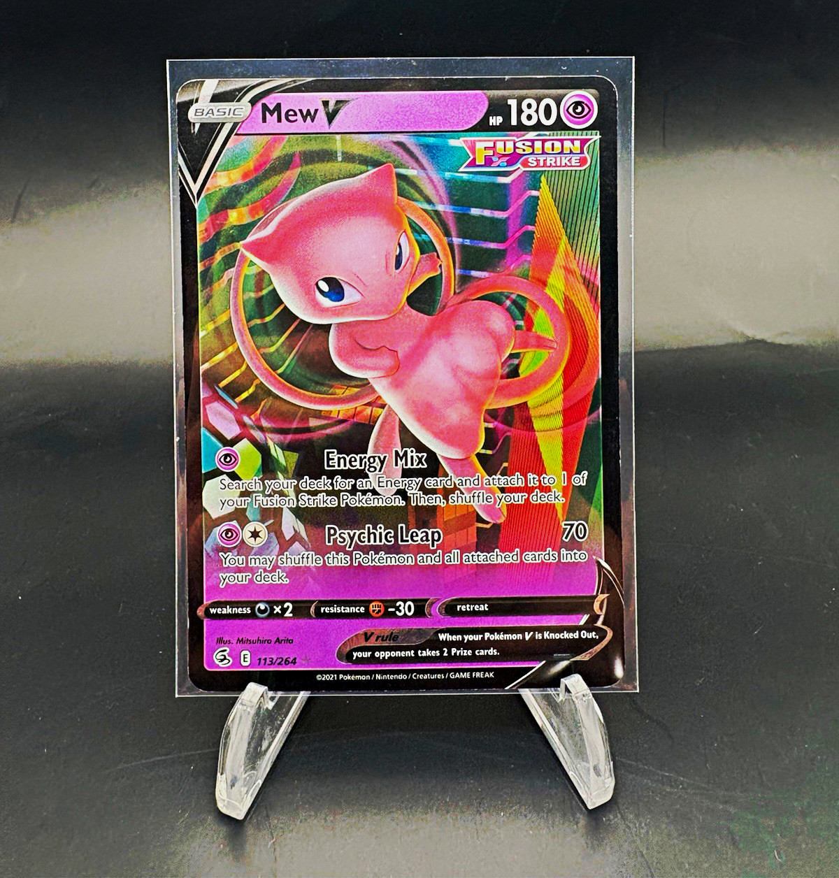 Mew V Ultra Rare Holo Fusion Strike English 180 HP 113/264 2021