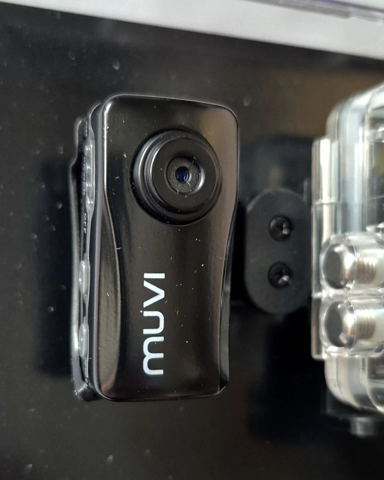 Veho Muvi Atom VCC-004 Micro Action Camcorder Black 2MP 30fps Underwater /mounts - Image 4 of 4