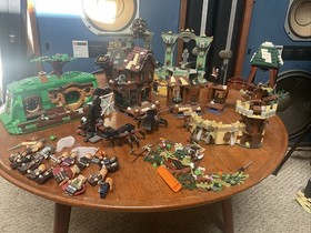 Lego Hobbit Lot  17 Minifigs 6 Sets 79012  79001 79003 79016 79013 & 79018