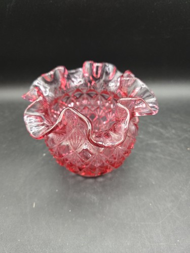 Vintage Glasvase Fenton rosa geschliffen Block Sterne Rüschenrand gestempelt