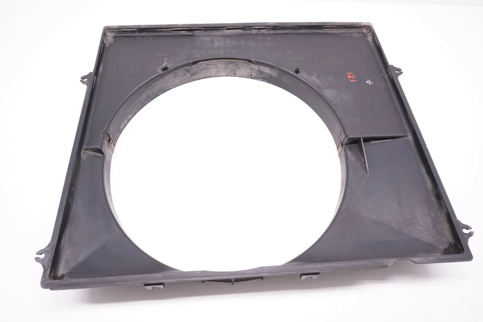 1996-2000 Toyota 4Runner 2,7 л охлаждения радиатор вентилятор плащ 16711-0C031 - Изображение 2 из 4