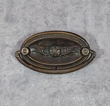 Antique Hepplewhite Oval Drawer Pull Wheat Pattern Gold