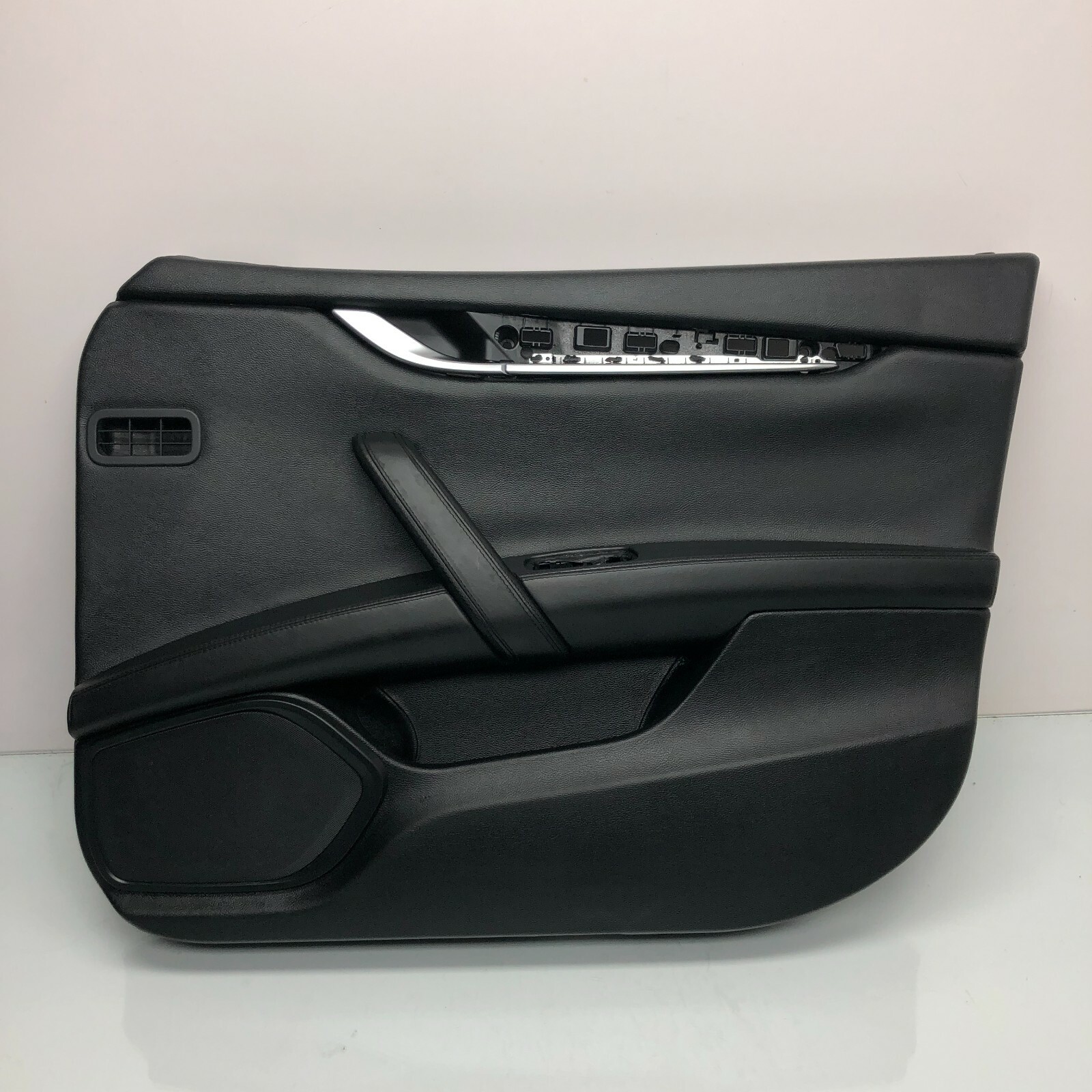 2014 - 2017 Maserati Ghibli Passenger Right Front Interior Door Panel Black OEM 