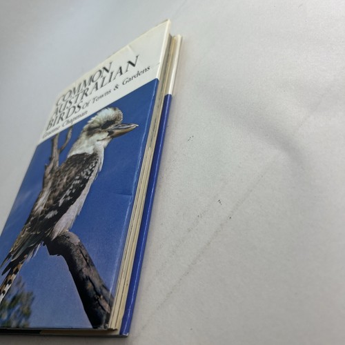 Common Australian Birds of Towns & Gardens by Graeme Chapman 1st Ed 1970 Nature - Picture 5 of 24