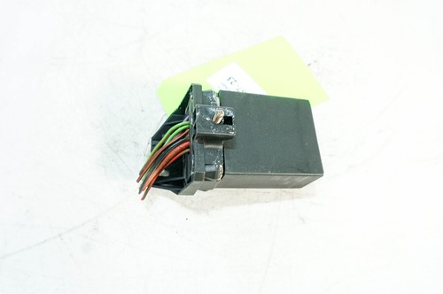 72-89 Mercedes 380SL R107 OEM Power Relay Distribution Electric Block 5067 - Picture 5 of 18