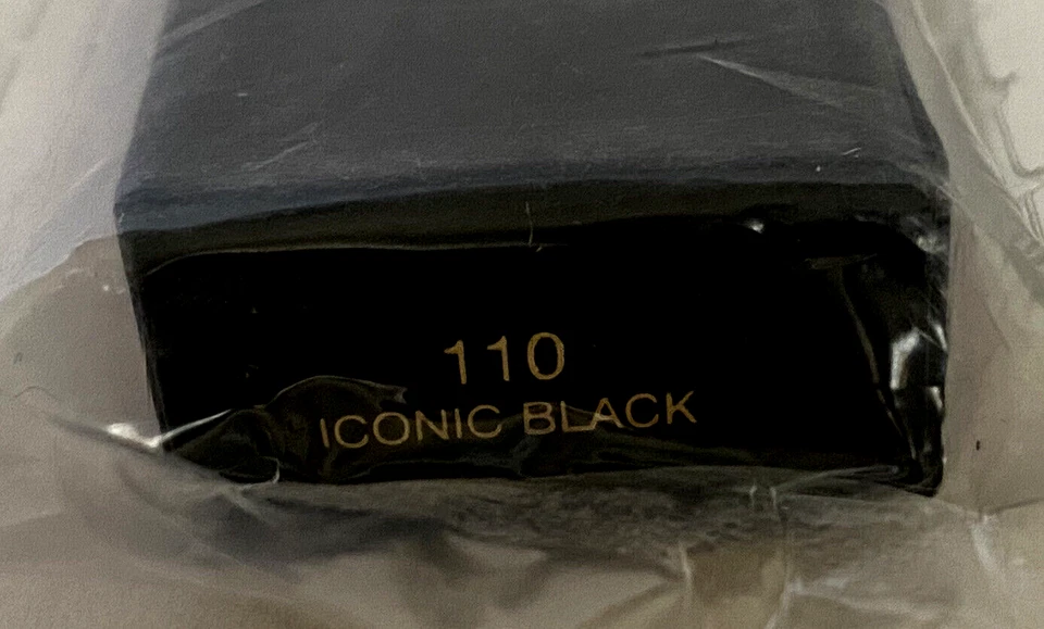 Lápiz ahumado Gucci Eye Impact # 110 negro icónico 0,03 oz sellado hecho en Alemania Foto 3 de 3