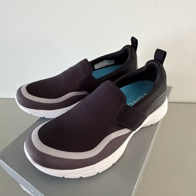 Vionic Nalia Womens 5 Black Slip On Sneakers Brisk New in Box