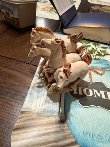 Vintage Harmony Kingdom Terra incognita 5 Wild Horses Box Made in England