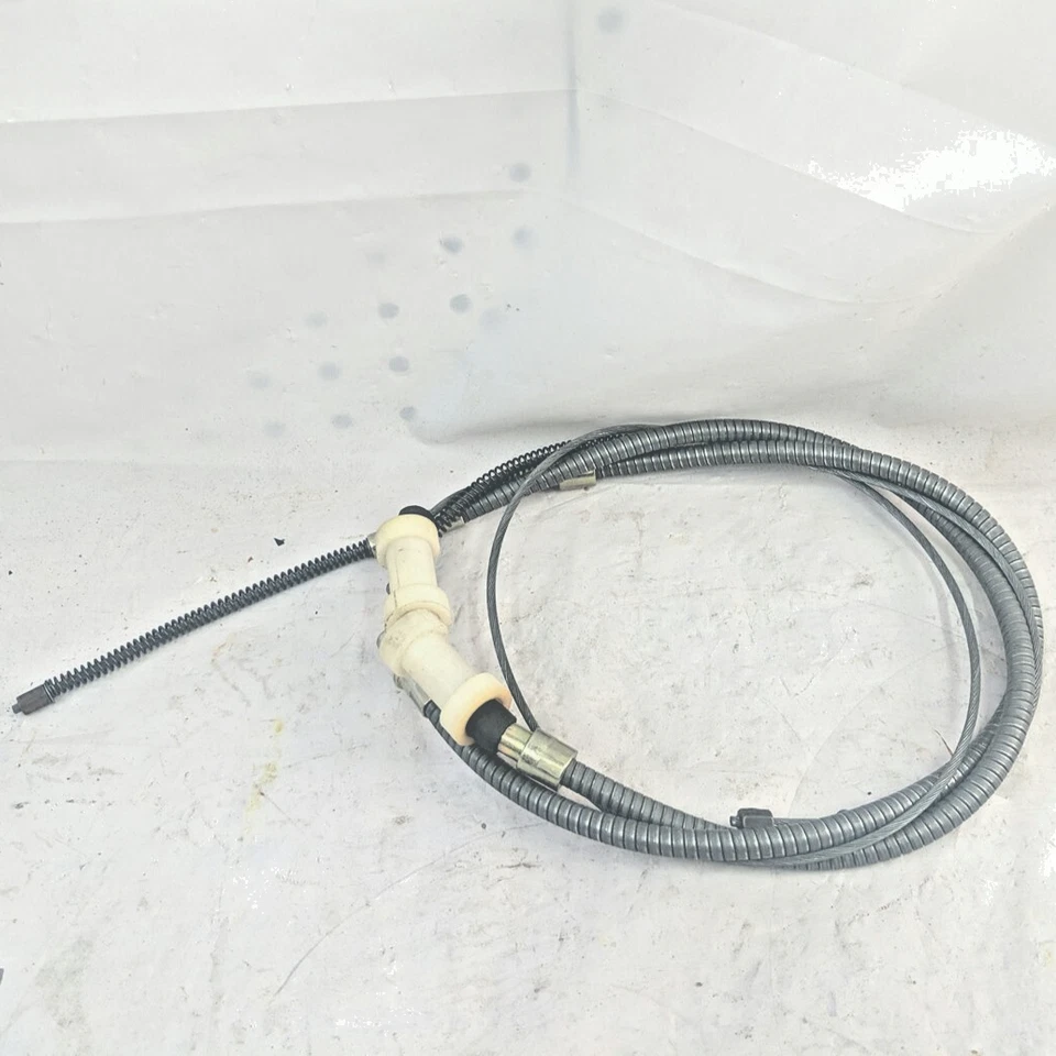 Cable de freno de estacionamiento trasero IAP 321609721 para VW 1974-81 Dasher 74-1980 Passat nuevo de stock Foto 2 de 4
