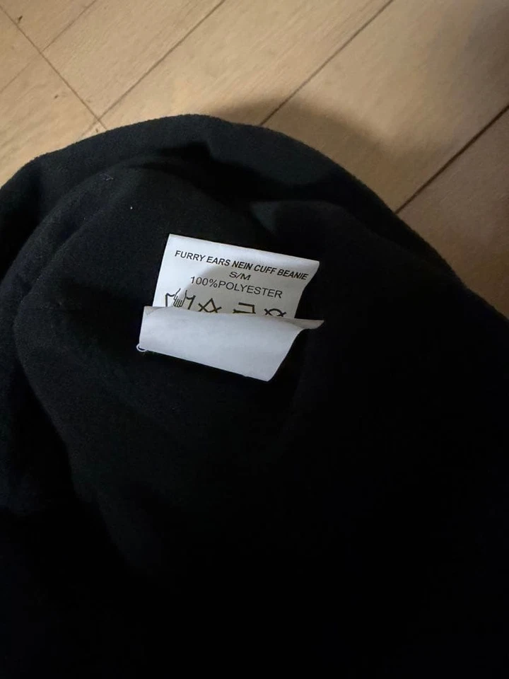 Gorro PALACE Furry Ears Nr Cuff Foto 2 de 3