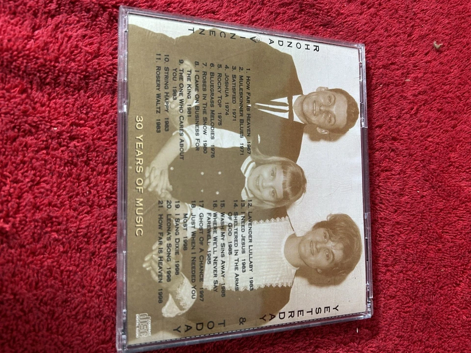 SIGNED 1998 RHONDA VINCENT Yesterday And Today CD Foto 3 de 3