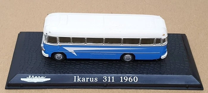 Atlas Editions 1/72 Scale 3 570 001 - 1960 Ikarus 311 Bus Coach - Blue/White - Image 4 of 4