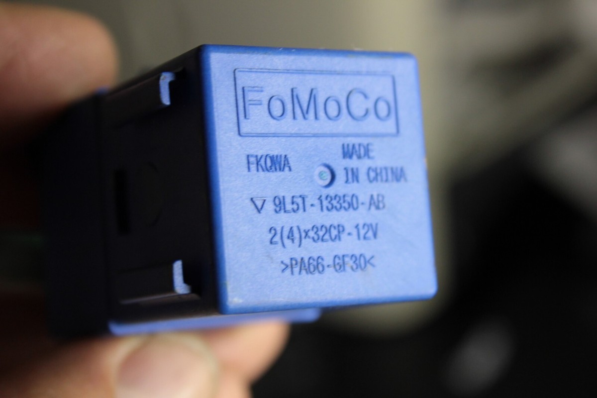 FLECHA フレーチャ　青色 箱入り 9L5T-13350-AB, Ford F150 F250 Mercury FoMoCo flasher turn signal