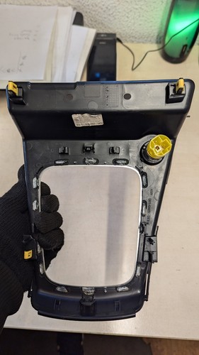 FORD ECOSPORT SCHALTKNÜPPEL UMRANDUNG ZIERLEISTE Mk2 (CR6) GN15A044H96 - Bild 3 von 8