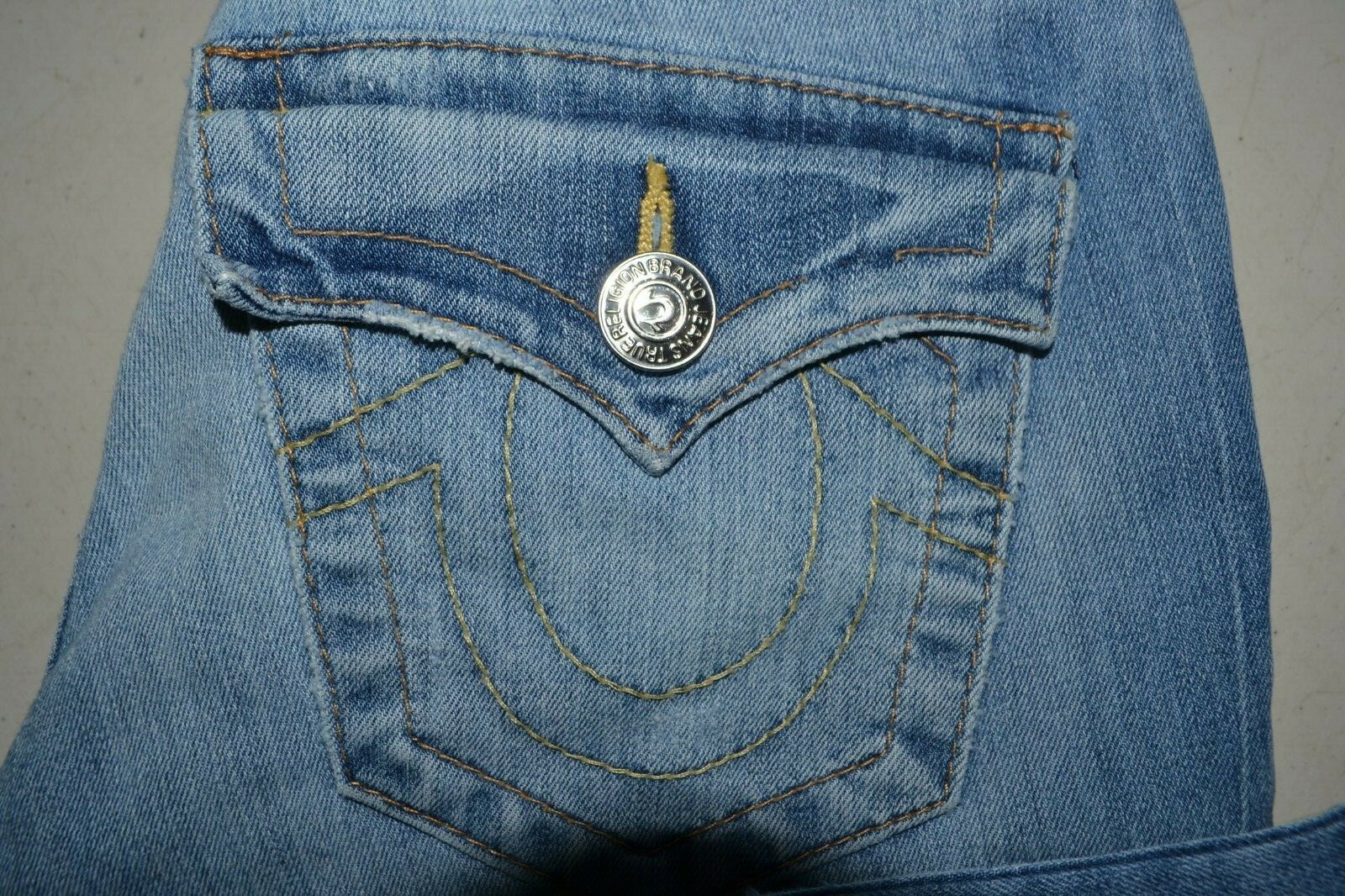 True Religion Women's Skinny Pocket Flaps Light Blue Denim Jeans Sz 25x32 thumbnail 2