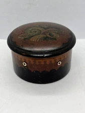 Antique Nautical Seashell Painted Treen Sewing Thread Spool Storage Box w Lid