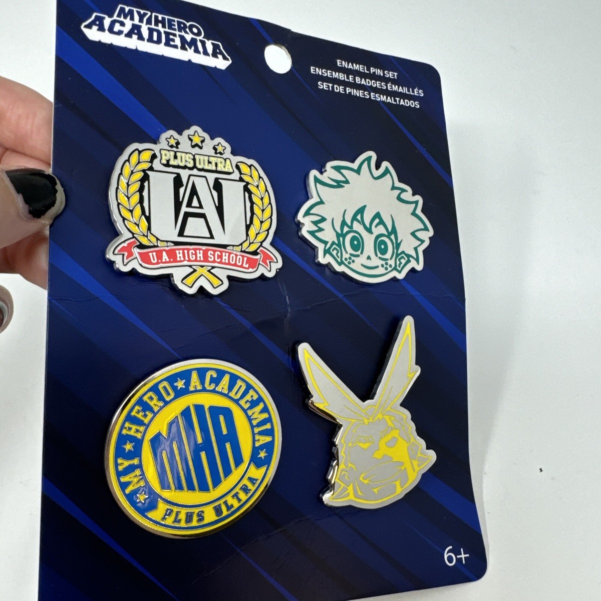 Loungefly FUNKO 4 Pack PIN SET: MHA - U.A. High School - UA HIGH