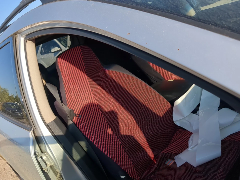 2010-2012 Nissan Murano Passenger Front Seat Oem T2E1Y - Image 2 of 2