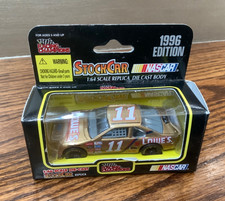 Racing Champions 1996 Edition NASCAR 11 Brett Bodine - Lowe's 1:64 Die Cast