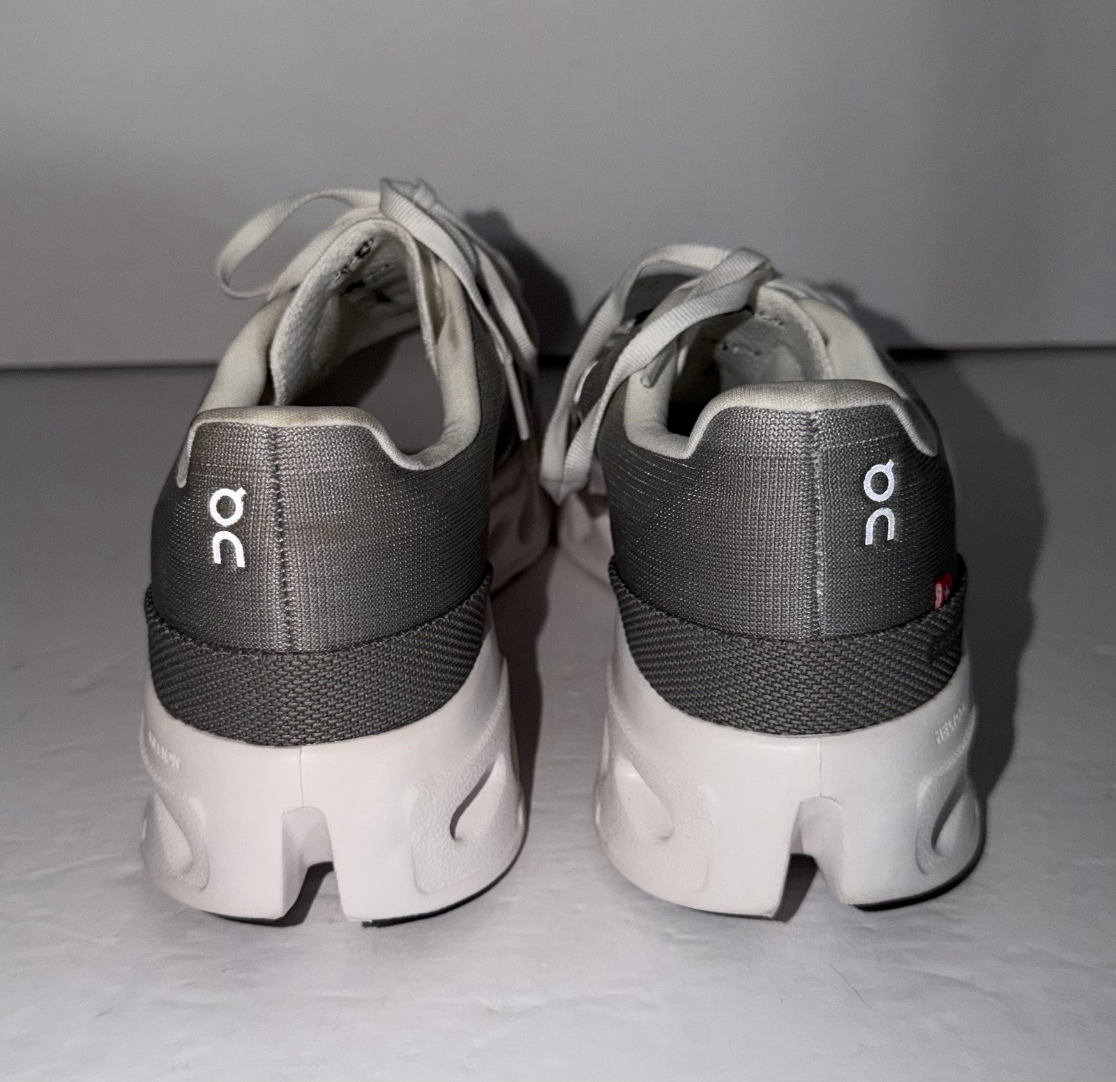 On Running Women's CloudEclipse Running Shoes Siz… - image 3