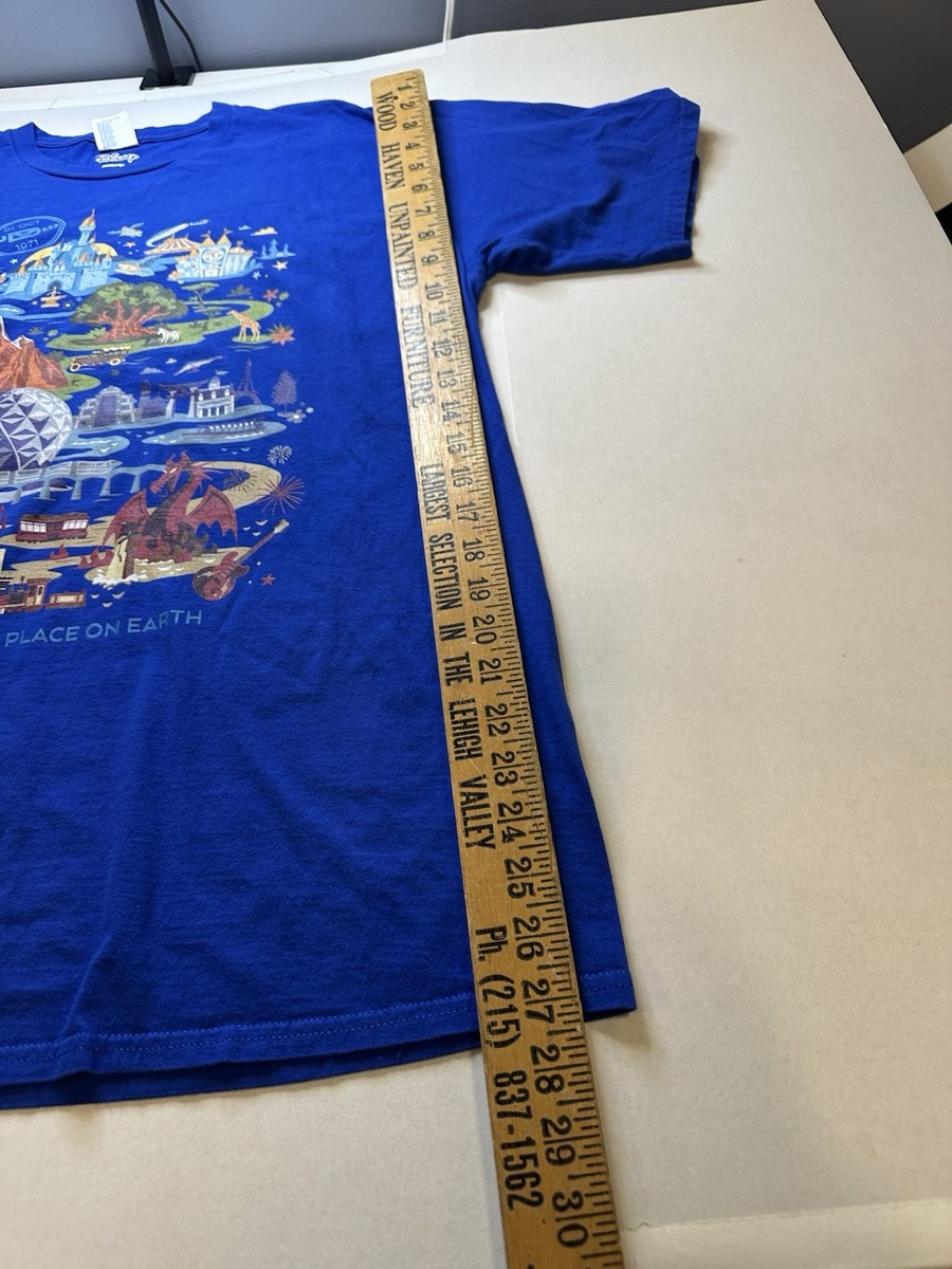 * * M Disney World T-Shirt Blue Adult XL The Most Magical Place in the