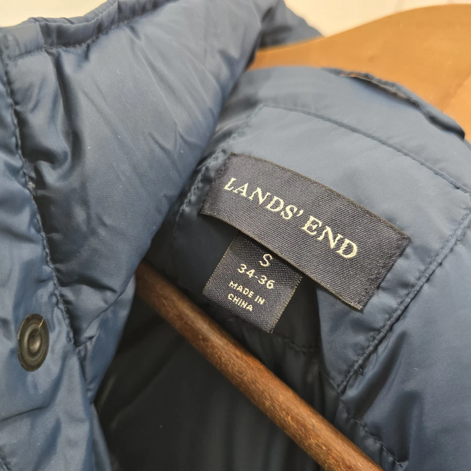 Lands End Vest Mens Small Blue Puffer Down Insulated Navy Button Gillet  - Image 3 of 4