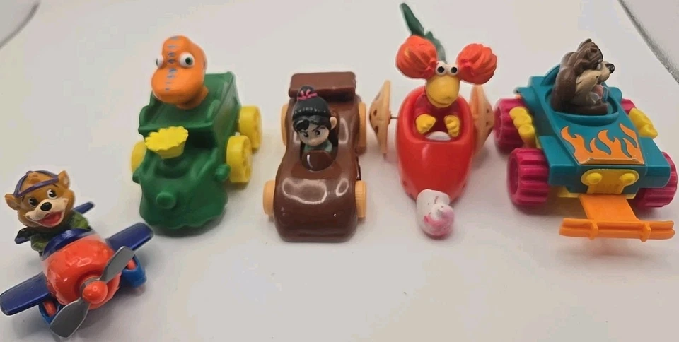 Лот из 5 винтажных игрушечных машинок McDonald's и быстрого питания — Looney Tunes, Disney и другие! - Изображение 2 из 4