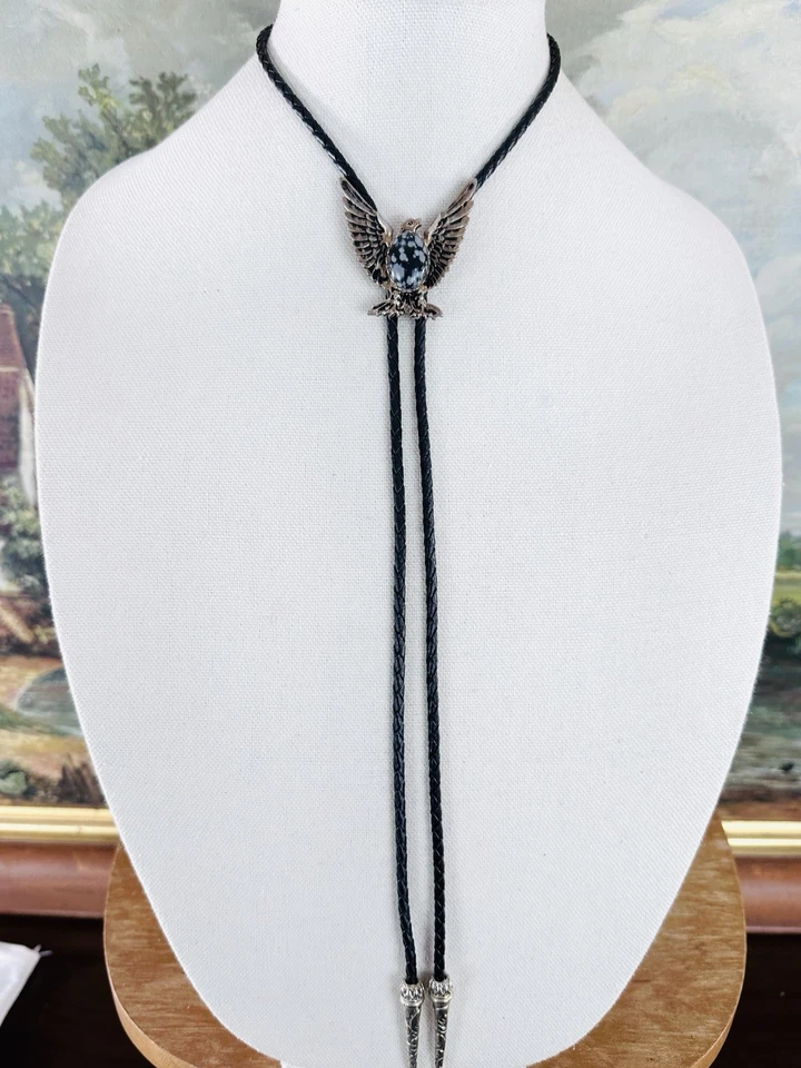 Corbata vintage copo de nieve obsidiana tono dorado águila Western Bolo Foto 2 de 4