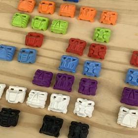 Lego Bionicle 8559 set of 67 Active and Inactive Krana 2002