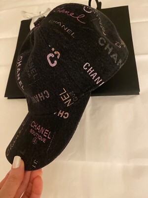 CHANEL ブラックキャップ 19A CHANEL ブラックキャップ 19A 22P CHANEL BLACK WHITE TRIM CC LOGO