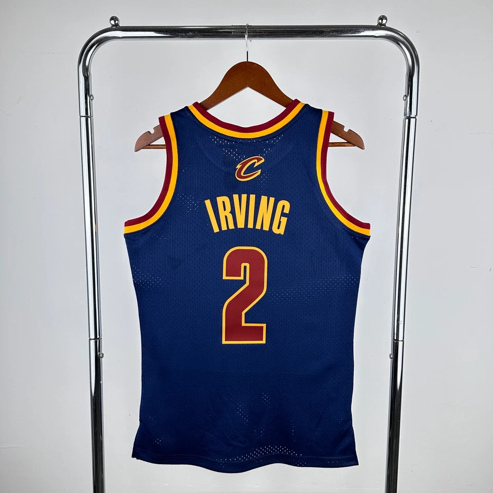 SW Cavaliers 11-12 CAVS Nº Jersey retro azul 2 IRVING S-2XL Mit.chell & Ness Foto 2 de 4